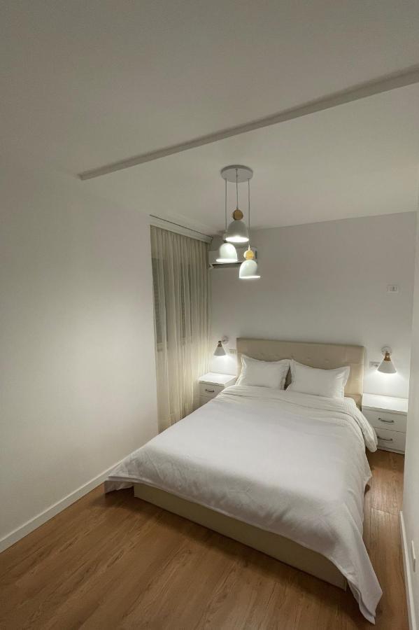 Proper Apartment 1 Tirana Kültér fotó